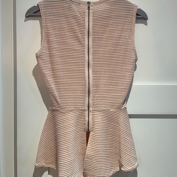 BCBG Pale pink peplum top - Size Small - Picture 3 of 4